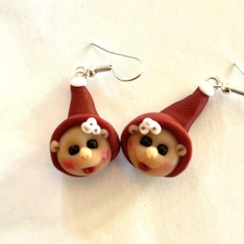 UDSOLGT Øreringe med Nisse med hvid blomst